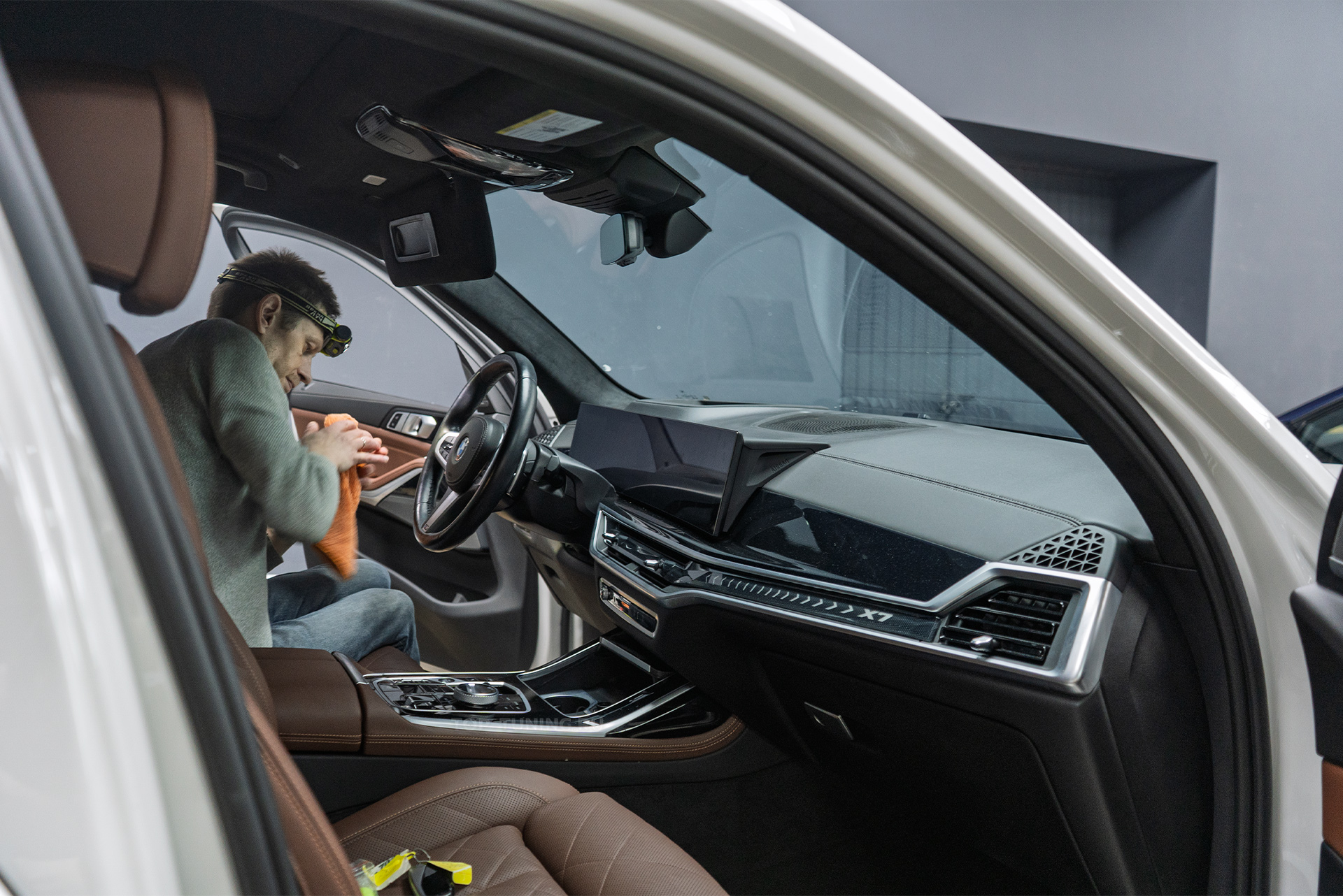 110874 Защита зоны риска + виброизоляция дверей и арок для BMW X7 G07 2022+