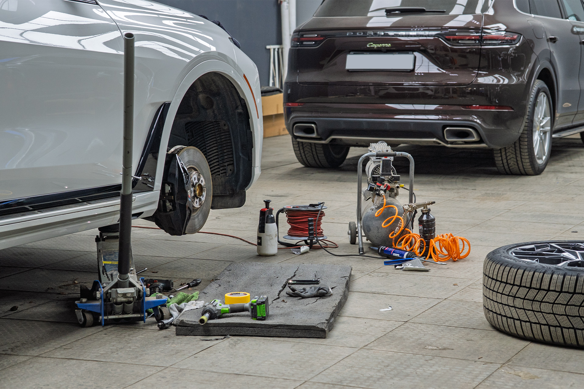 Защита зоны риска + виброизоляция дверей и арок для BMW X7 G07 2022+