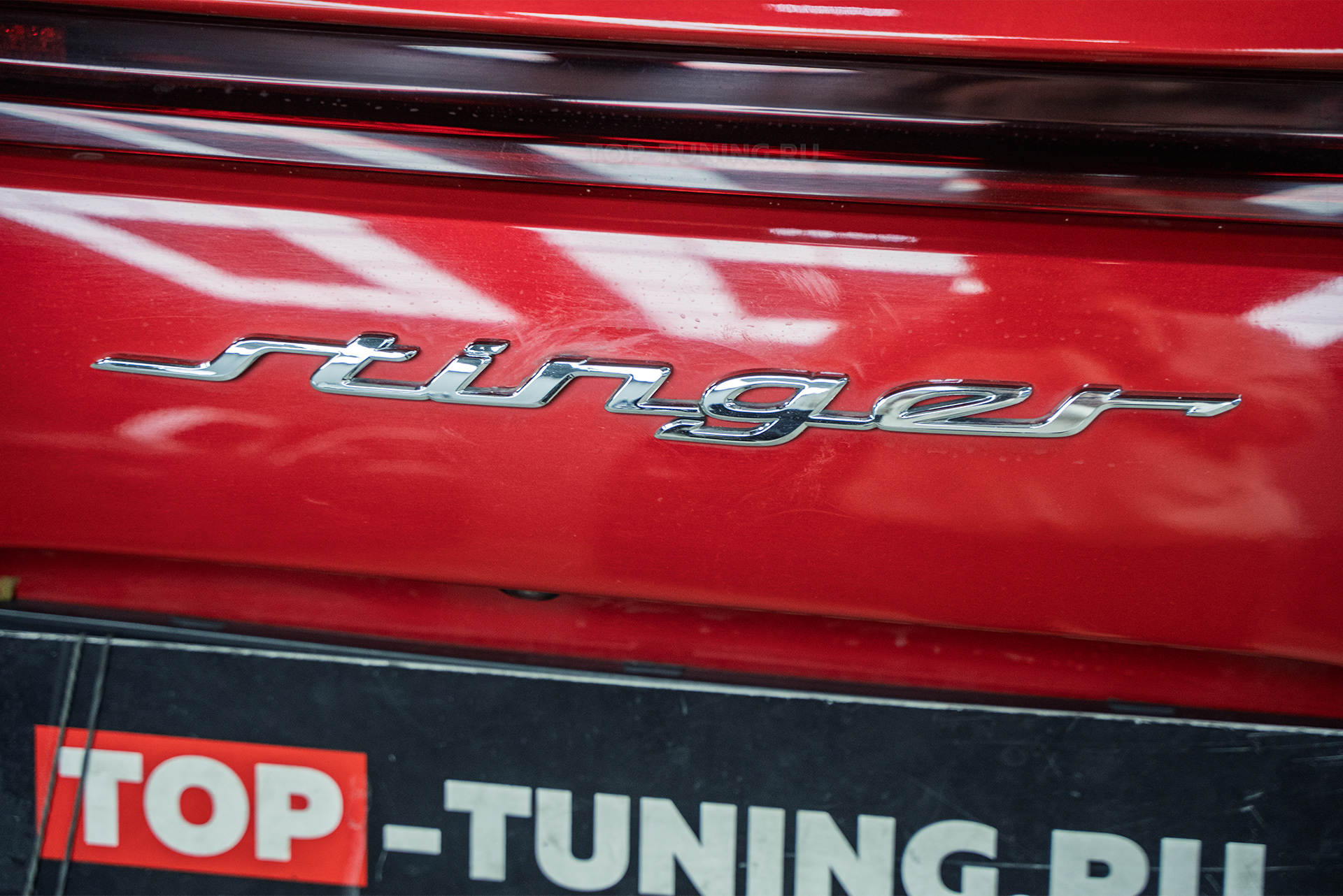 Установка системы электронного выхлопа THOR 2.0 + ECHO для Kia Stniger 