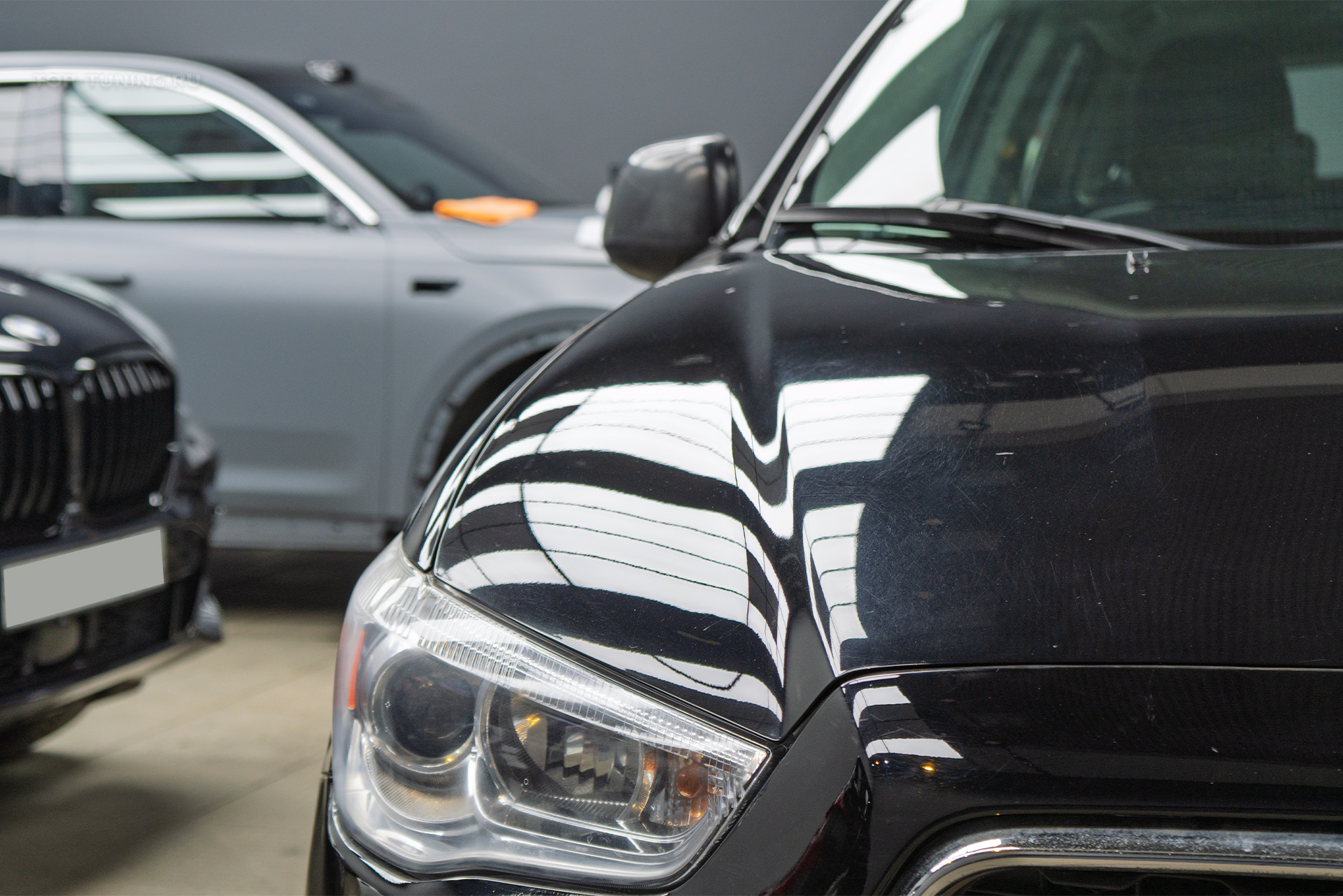 110898 Удаление вмятин PDR на кузове Mitsubishi Outlander и BMW X5 G05