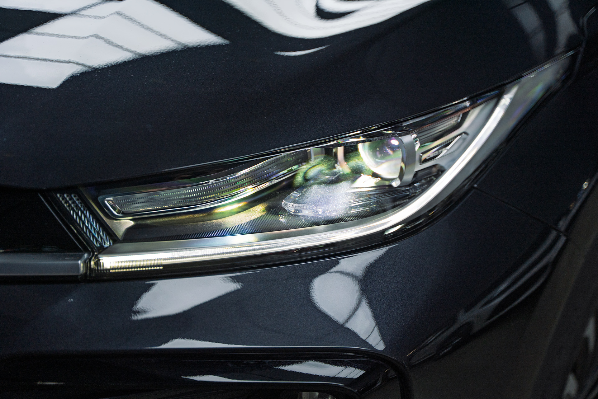 Тюнинг фар Exeed TXL рестайлинг &ndash; установка ярких линз Night Assistant