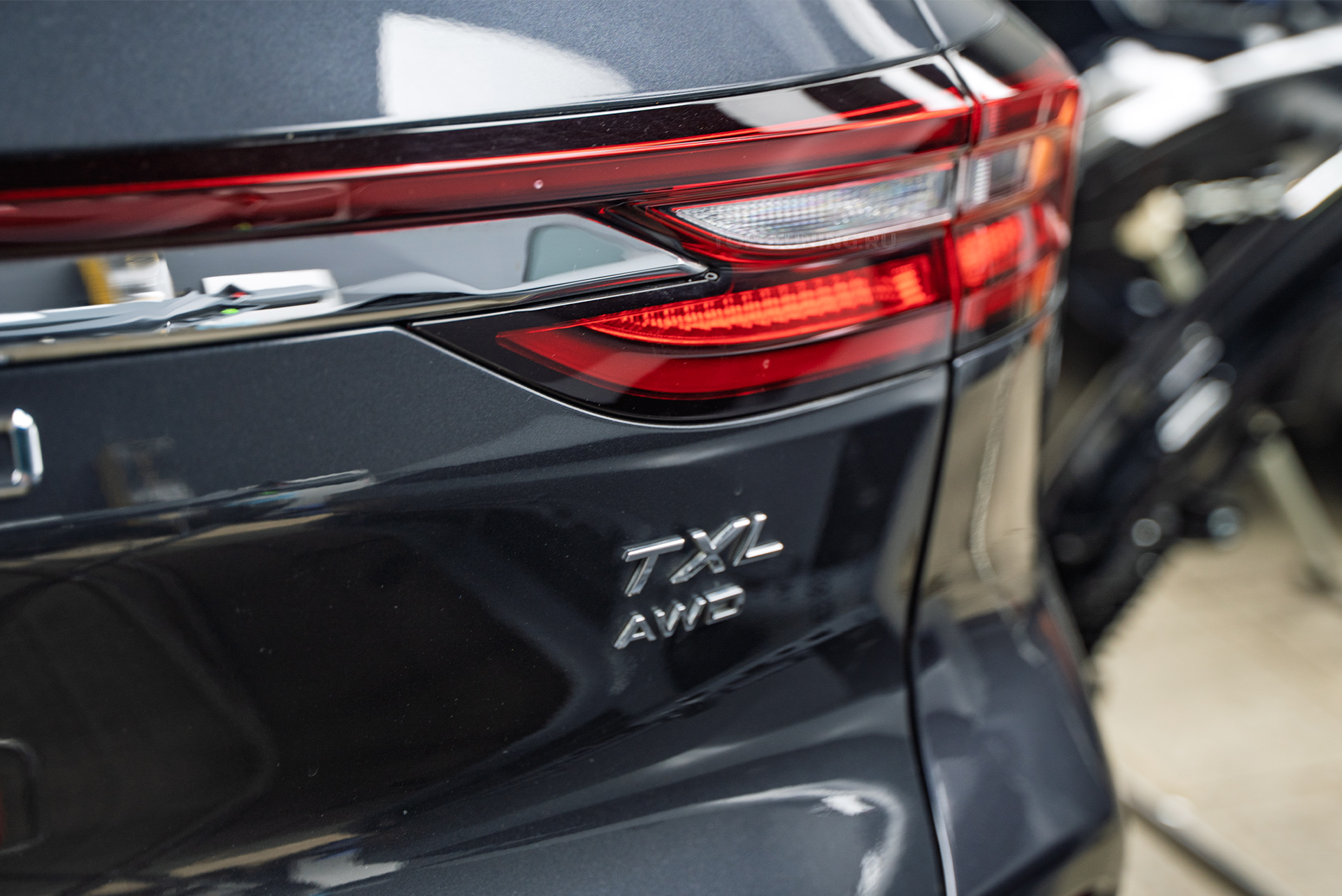 110906 Тюнинг фар Exeed TXL рестайлинг &ndash; установка ярких линз Night Assistant