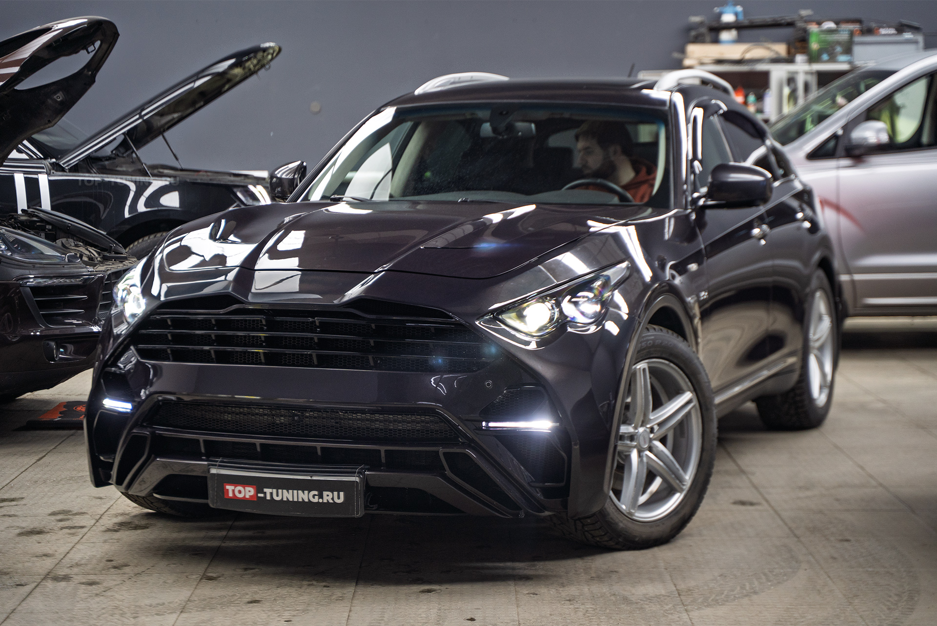 110938 Тюнинг обвеса + установка светодиодной оптики для Infiniti QX70