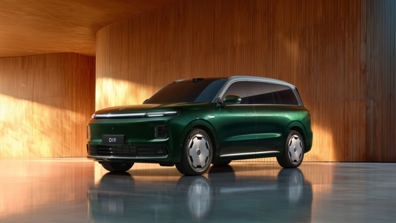 Компания Leapmotor в партнерстве с Qualcomm запустит первую в мире центральную вычислительную платформу с двумя автомобильными процессорами Snapdragon