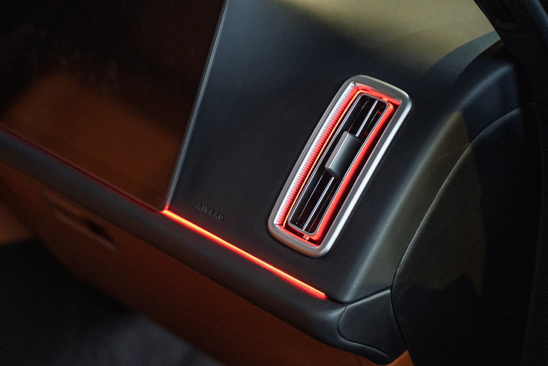 110952 Монтаж атмосферной подсветки салона 11 в 1 для Lixiang L9