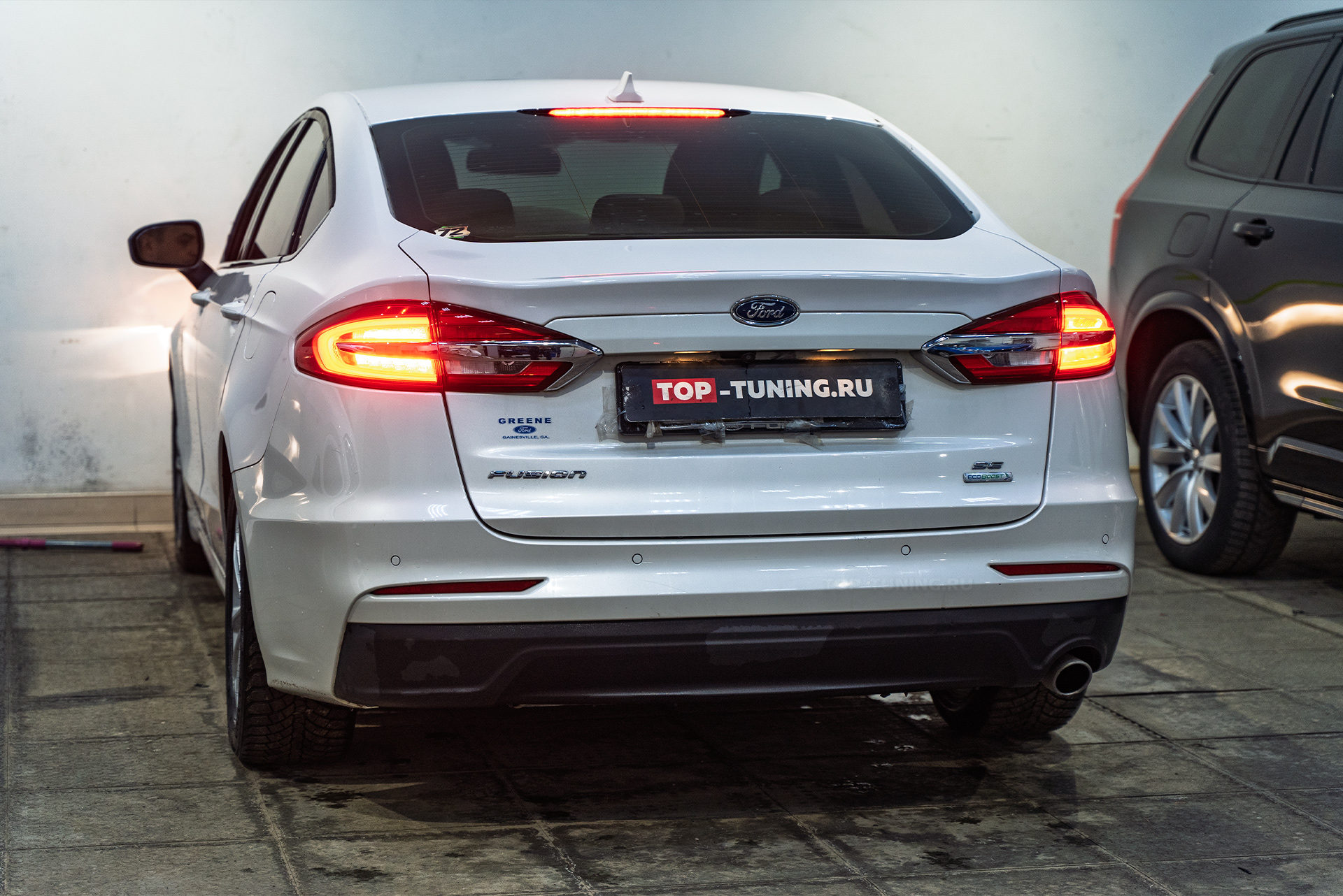 Тюнинг задних фонарей &ndash; желтые поворотники для Ford Mondeo V из США