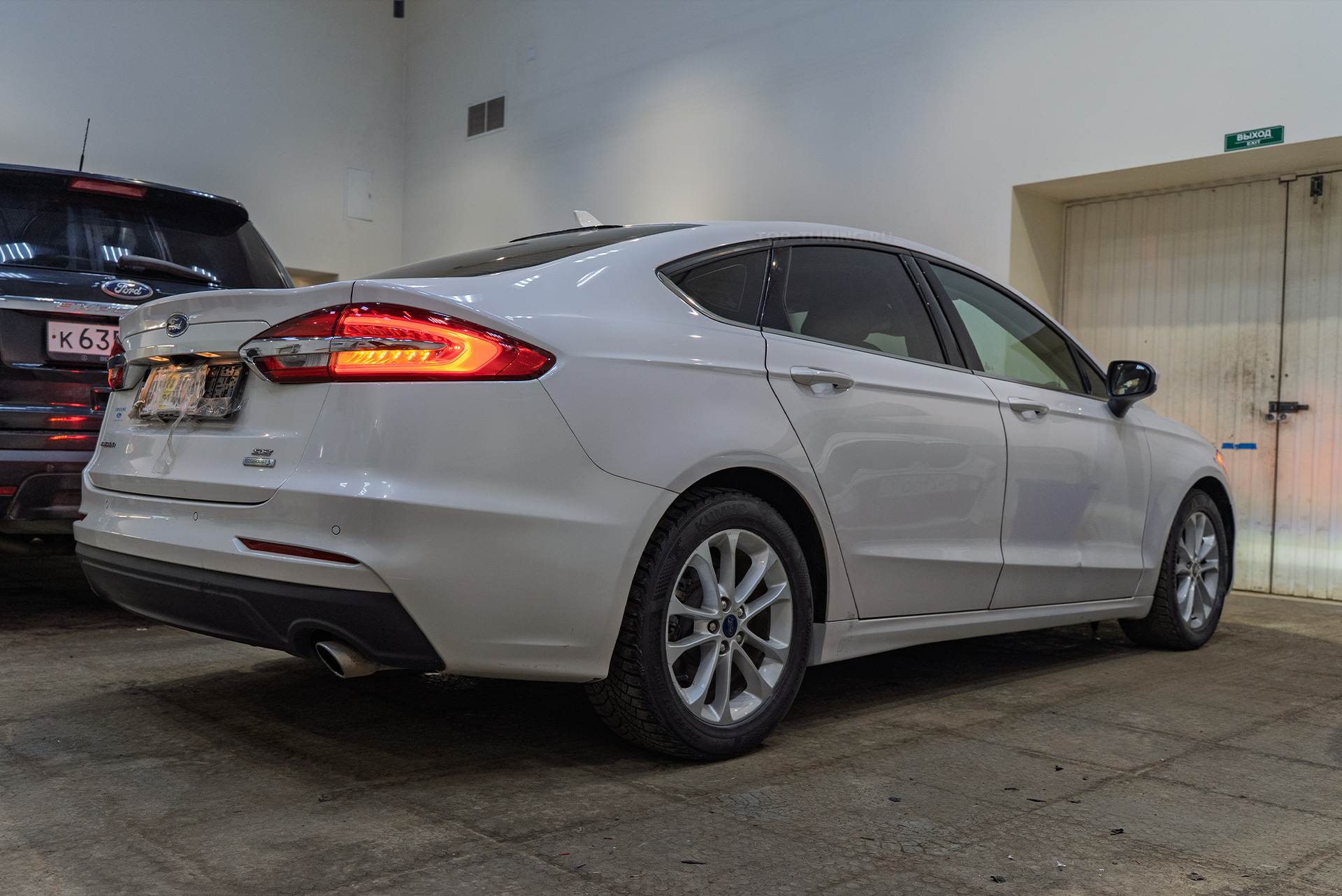 110953 Тюнинг задних фонарей &ndash; желтые поворотники для Ford Mondeo V из США