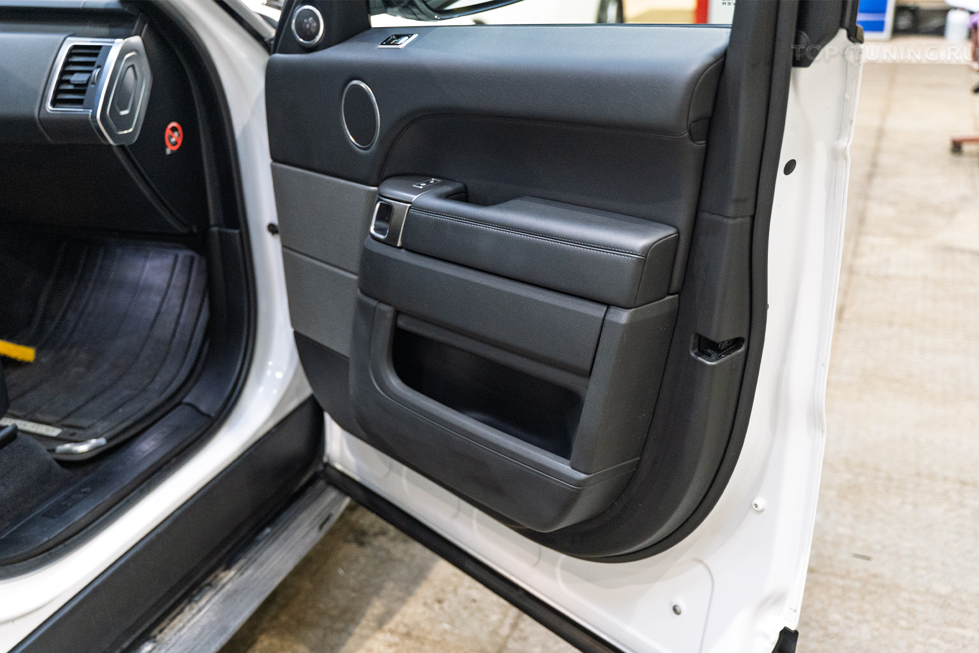 110962 Установка доводчиков Smart Lock в двери Range Rover Sport 2017-2022