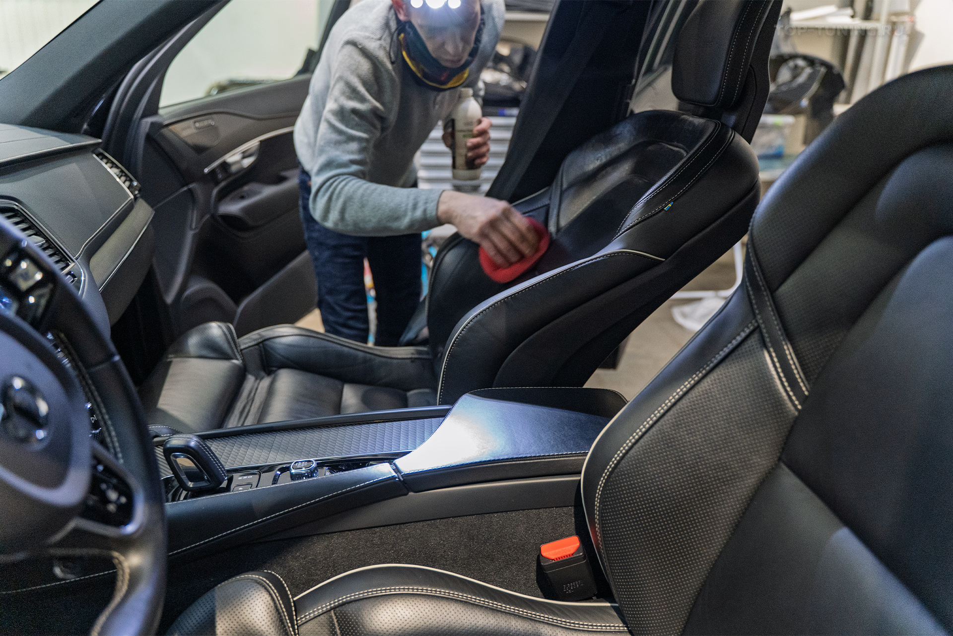 Полная оклейка кузова + дооснащение Volvo XC90 R-Design 2019-2024