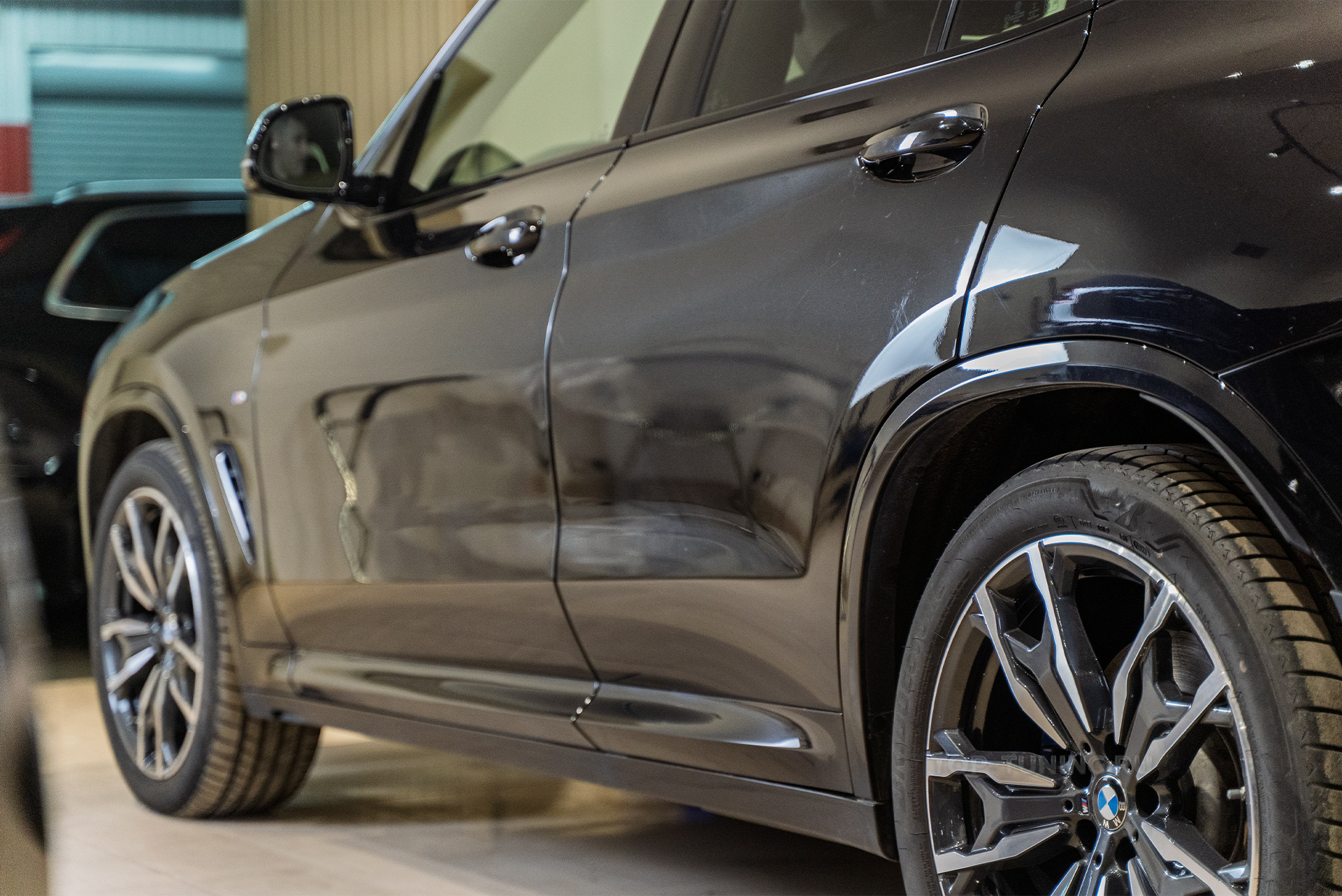 Электронные доводчики в двери BMW X3 G01 2021-2024 110975 Электронные доводчики в двери BMW X3 G01 2021-2024