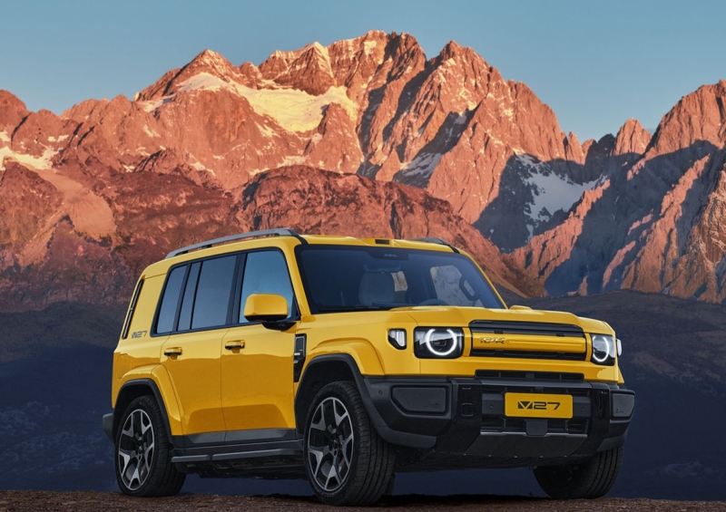 Габаритные размеры (длина?&times;?ширина?&times;?высота): 4909?&times;?1976?&times;?1855 (1894)?мм. Колёсная база &mdash; 2910?мм. На сегодняшний день это самая большая модель в линейке iCaur.