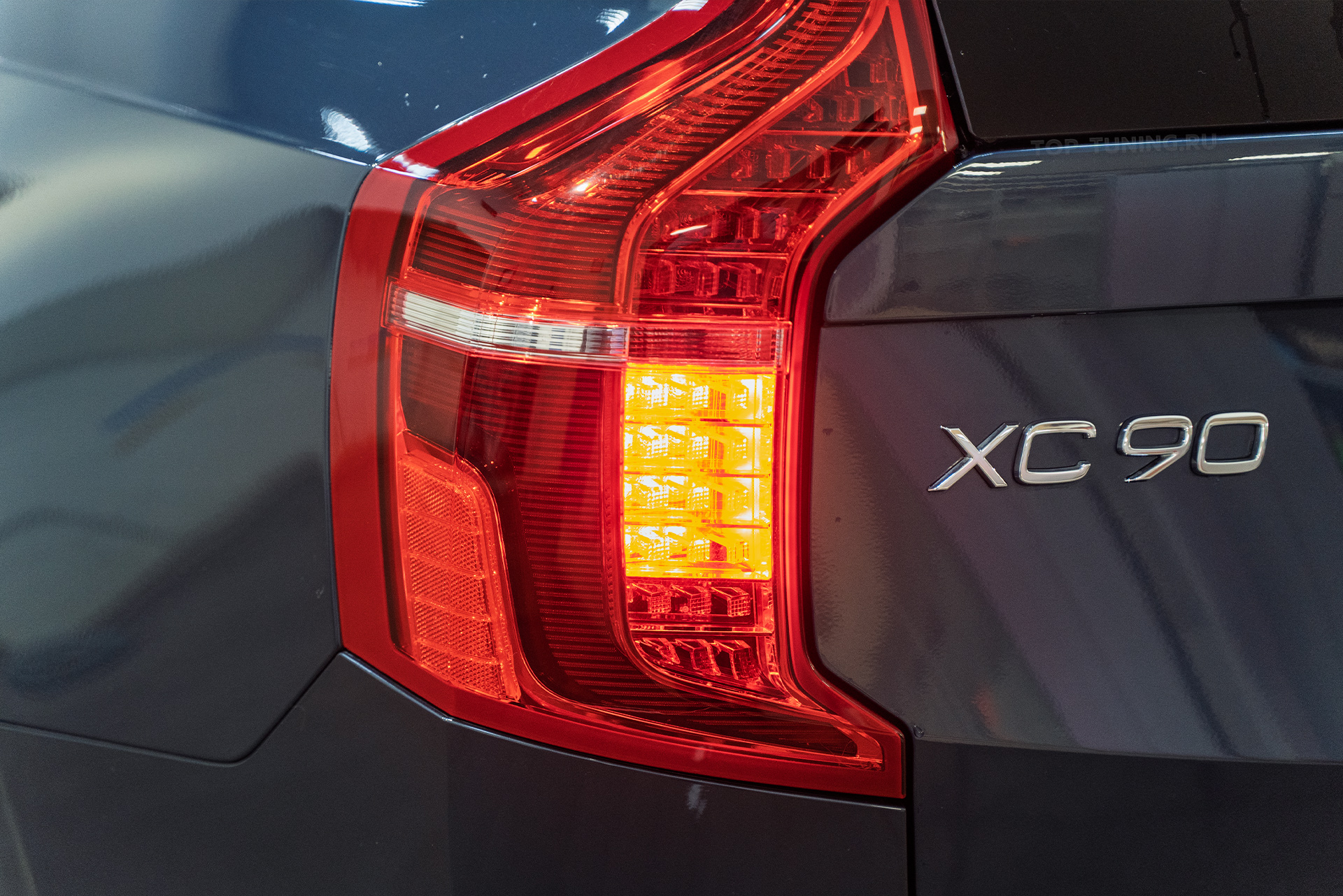 111017 Переделка задних фонарей &ndash; желтый поворотник для американского Volvo XC90 II