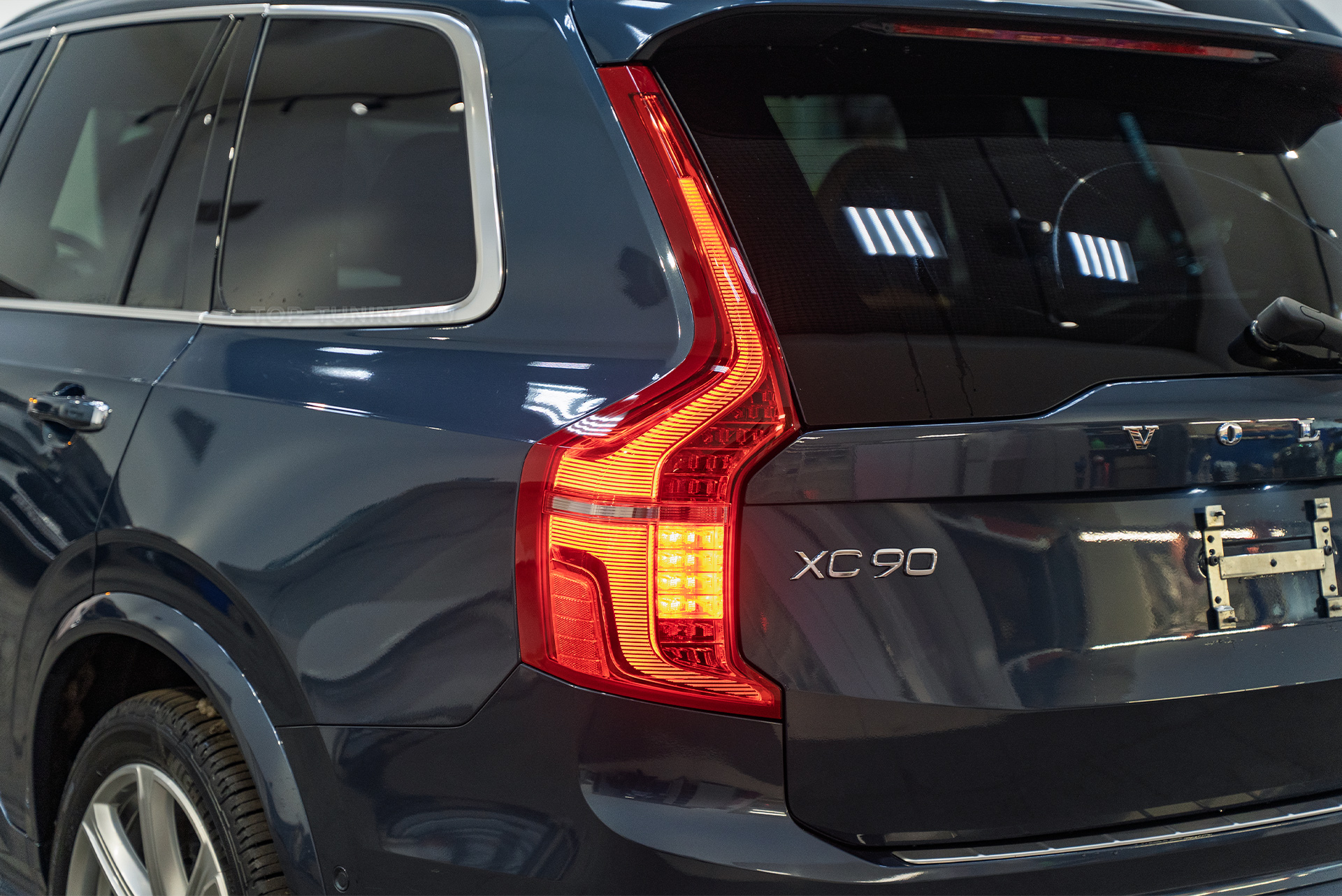 111017 Переделка задних фонарей &ndash; желтый поворотник для американского Volvo XC90 II