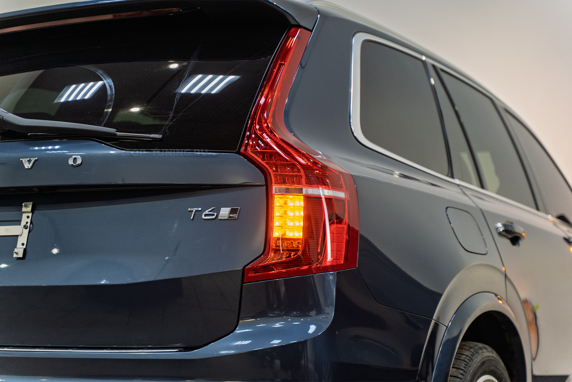 111017 Переделка задних фонарей &ndash; желтый поворотник для американского Volvo XC90 II