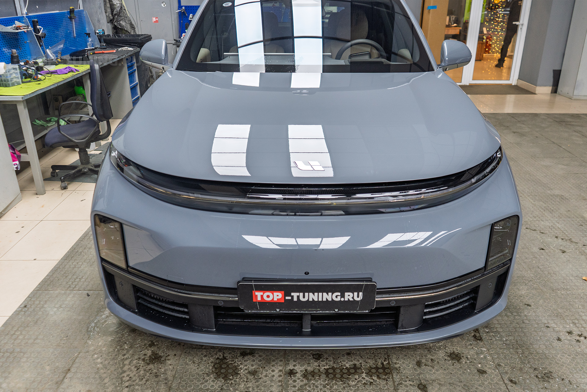 111018 Оклейка сатиновой пленкой + защита лобового стекла Li L7 рестайлинг