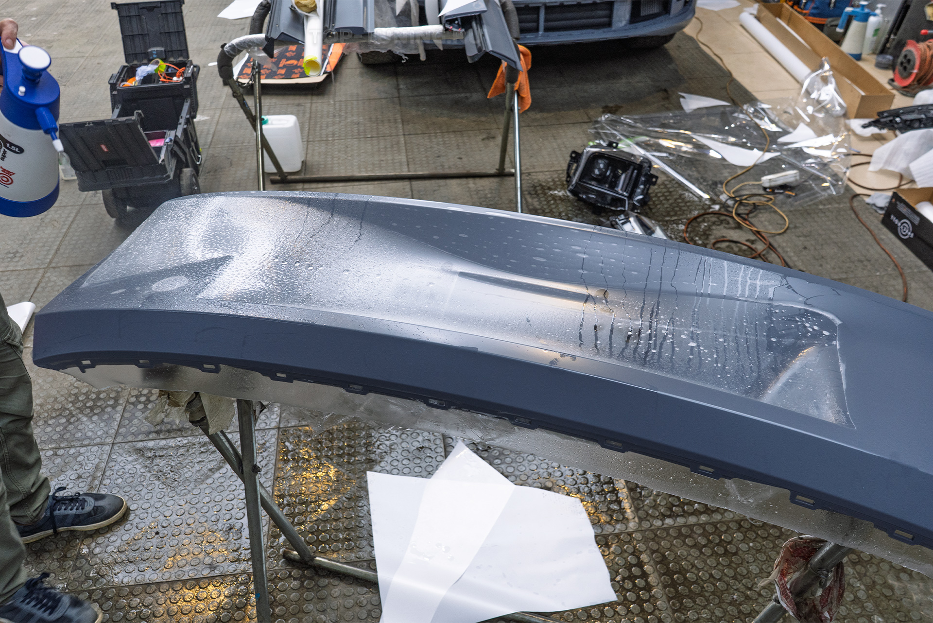 111018 Оклейка сатиновой пленкой + защита лобового стекла Li L7 рестайлинг