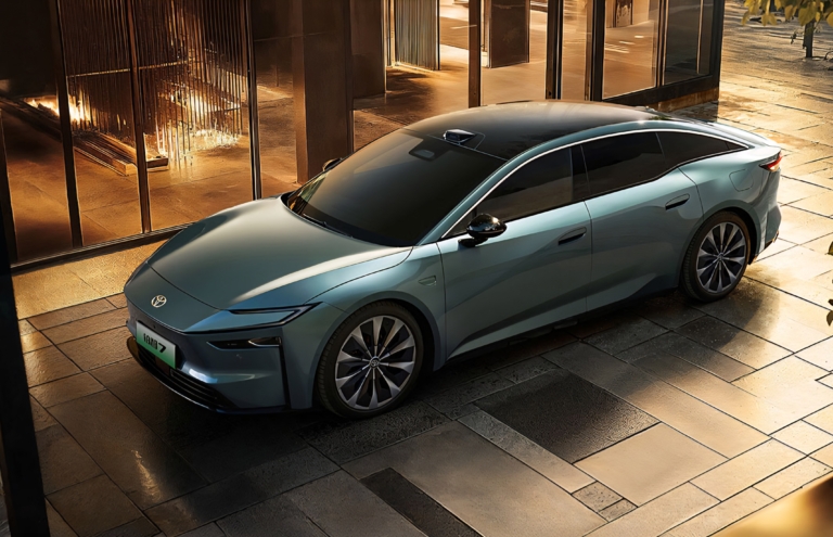 Стартовая цена модели &mdash; от 200 000 юаней (около 2,24 млн рублей).