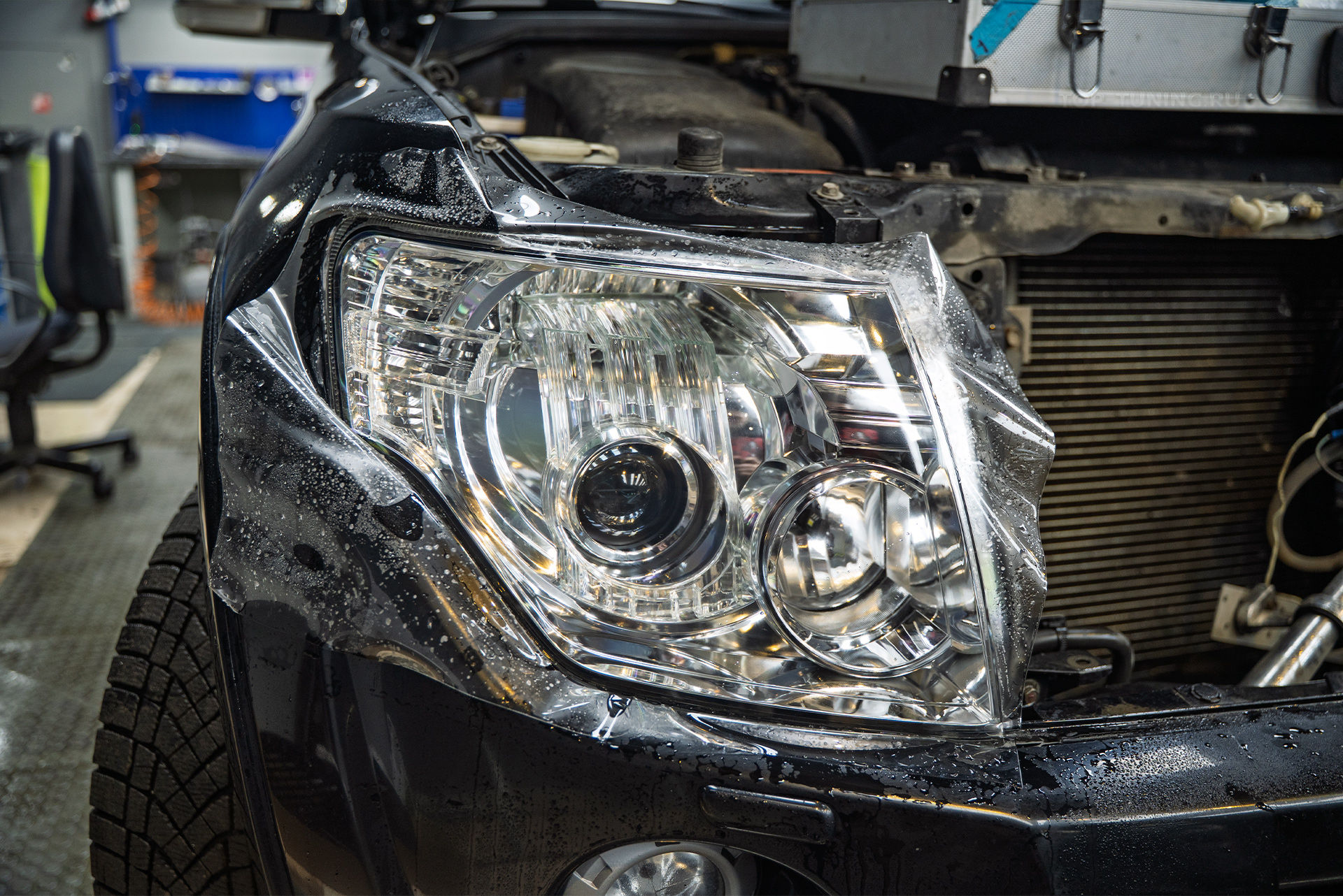 Тюнинг и защита фар Mitsubishi Pajero &ndash; светодиодные линзы WideBeam 2.0 PRO