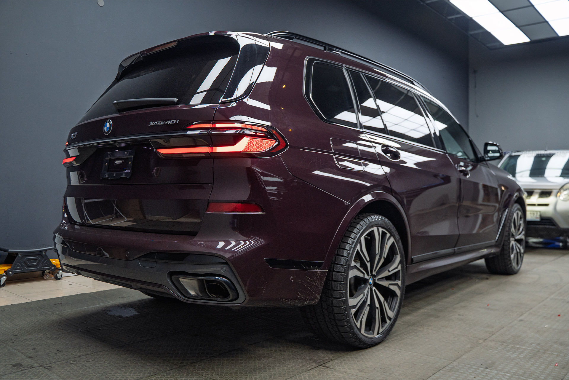 Европейские поворотники в новый BMW X7 G07 из США