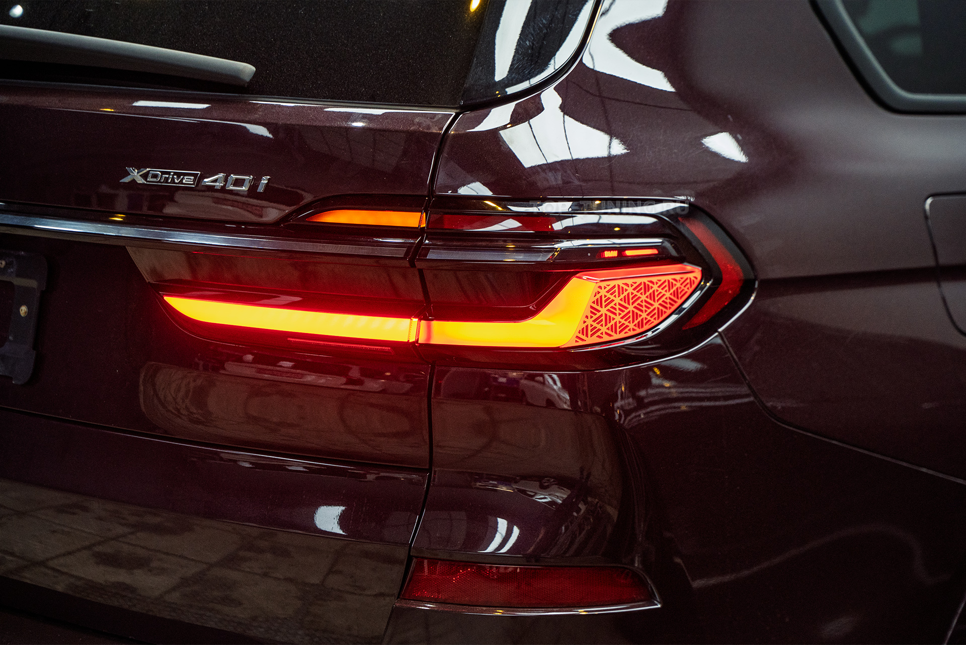 Переделка задних фонарей нового BMW X7 G07 из США под европейский поворотник