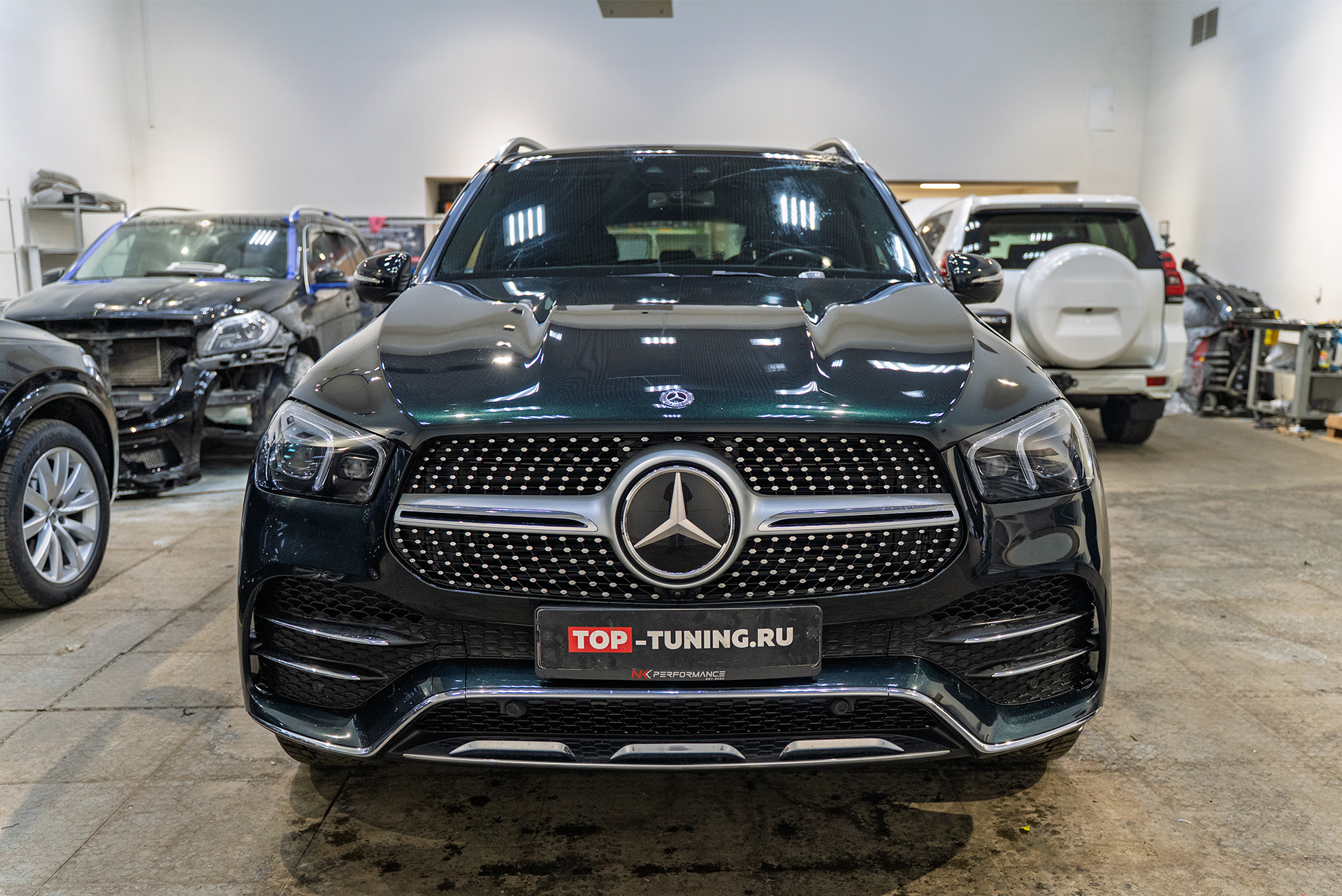 Монтаж силовых порогов-ступеней для Mercedes-Benz GLE Coupe 