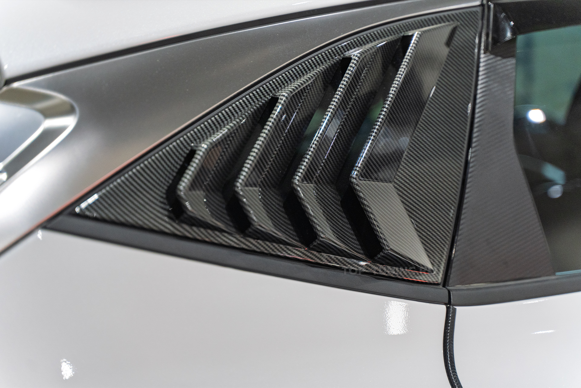 111061 Электронные доводчики в 4 двери Hyundai Tucson IV Электронные доводчики в 4 двери Hyundai Tucson IV