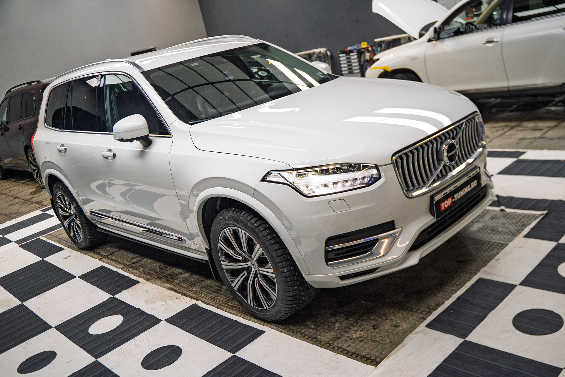 Сравнение старой версии камер 360° с новой Panorama V6 для Volvo XC90 2