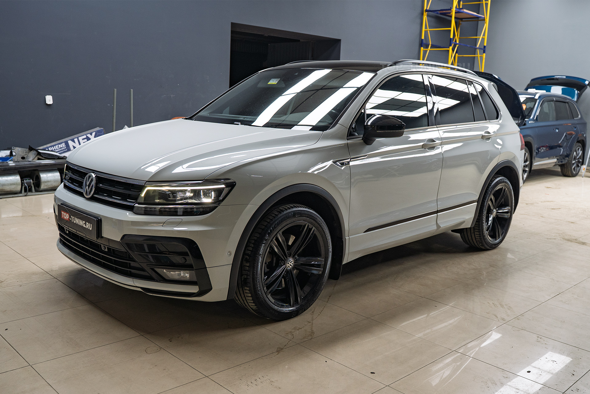 111078 Динамическая LED-подсветка салона Volkswagen Tiguan II Динамическая LED-подсветка салона Volkswagen Tiguan II