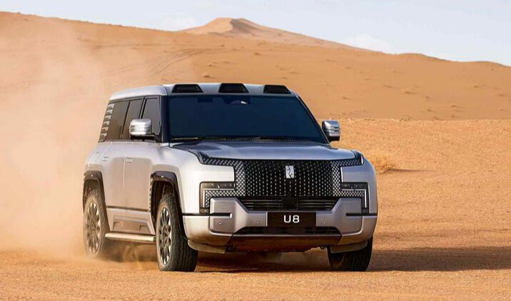 В рейтинге самых продаваемых автомобилей класса люкс 2025 года в Китае BYD Yangwang U8L и U8 являются единственными китайскими моделями