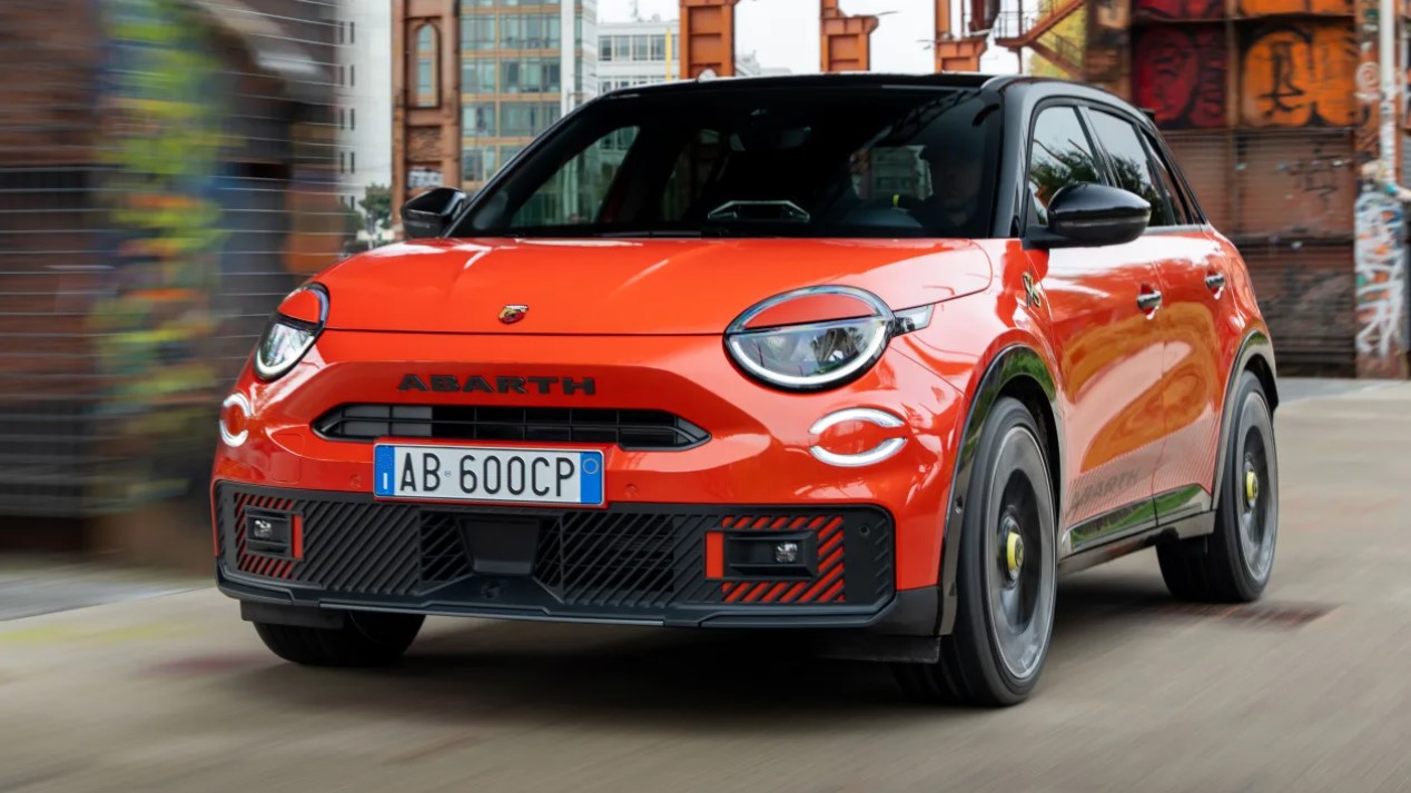 Turismo&nbsp;ранее использовался на электрическом Abarth 500e и его бензиновых предшественниках &mdash; моделях 595;
