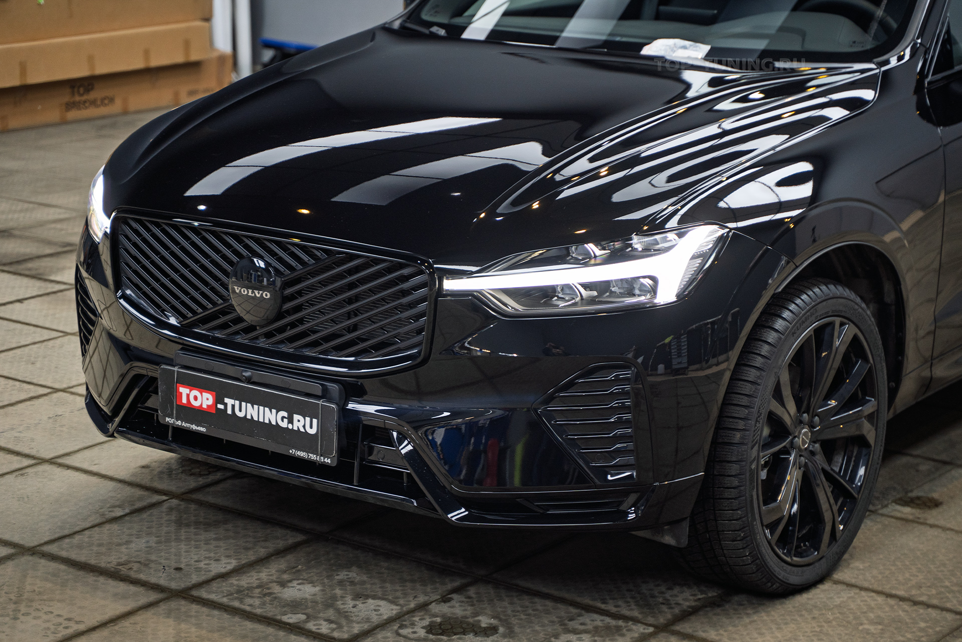 Оклейка кузова нового Volvo XC60 против сколов и царапин + установка доводчиков 111112 Оклейка кузова нового Volvo XC60 против сколов и царапин + установка доводчиков