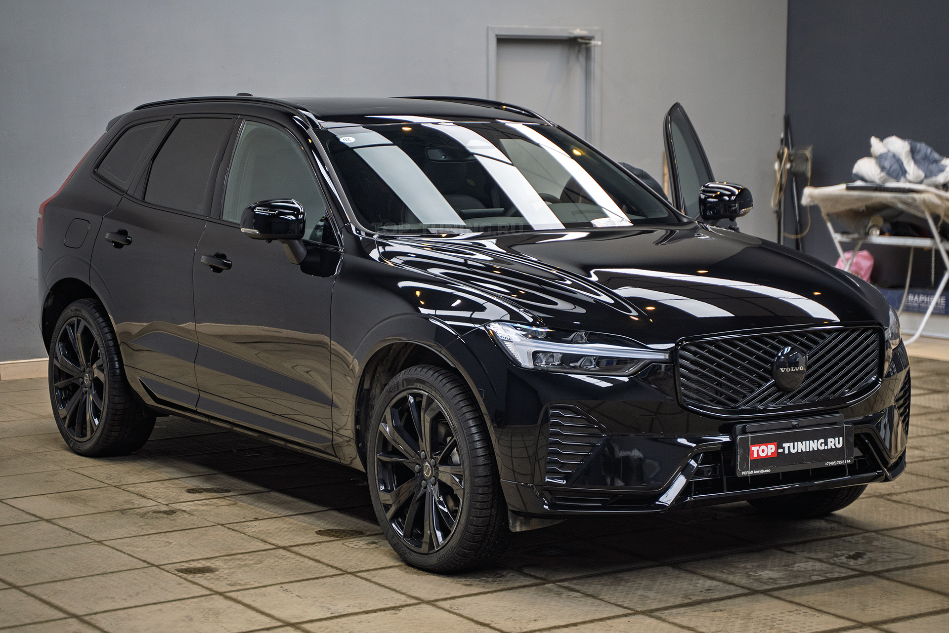 Оклейка кузова нового Volvo XC60 против сколов и царапин + установка доводчиков 111112 Оклейка кузова нового Volvo XC60 против сколов и царапин + установка доводчиков