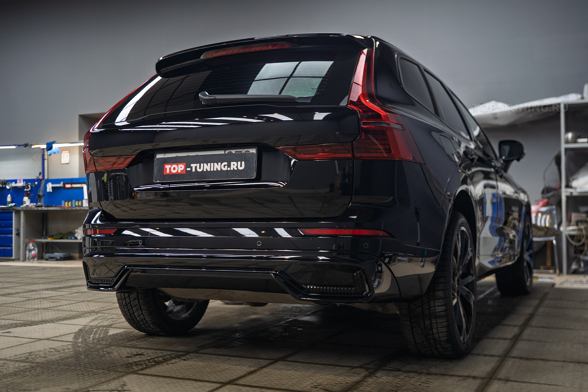 111112 Оклейка кузова нового Volvo XC60 против сколов и царапин + установка доводчиков