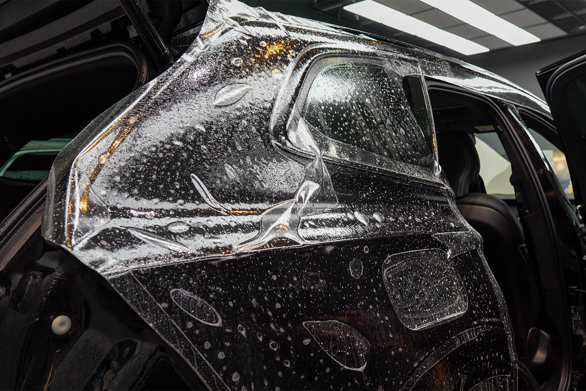 111112 Оклейка кузова нового Volvo XC60 против сколов и царапин + установка доводчиков