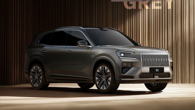 Представители Zeekr отметили, что некоторые материалы (в частности, изображения интерьера) появились в сети преждевременно.