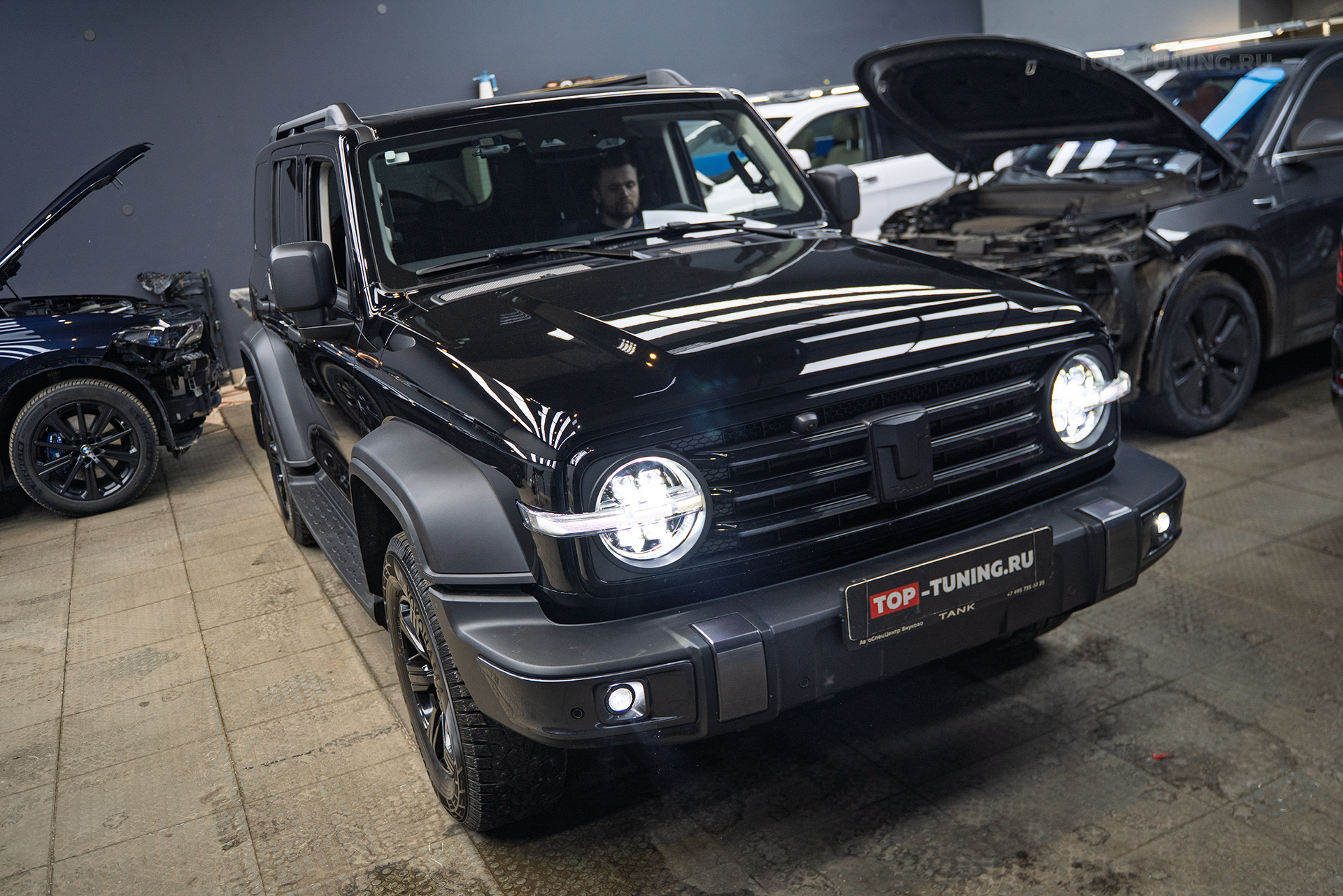 Замена линз в оптике Tank 300 &ndash; яркий ближний и дальний свет с WideBeam MINI