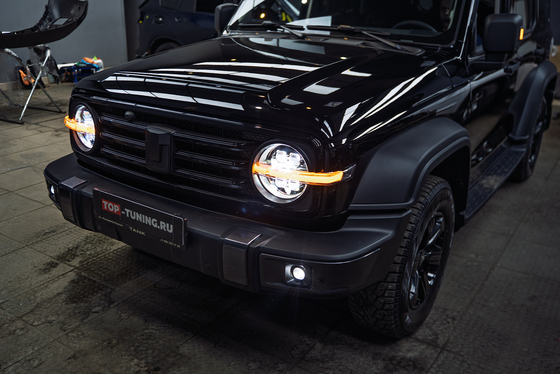 Замена линз в оптике Tank 300 &ndash; яркий ближний и дальний свет с WideBeam MINI