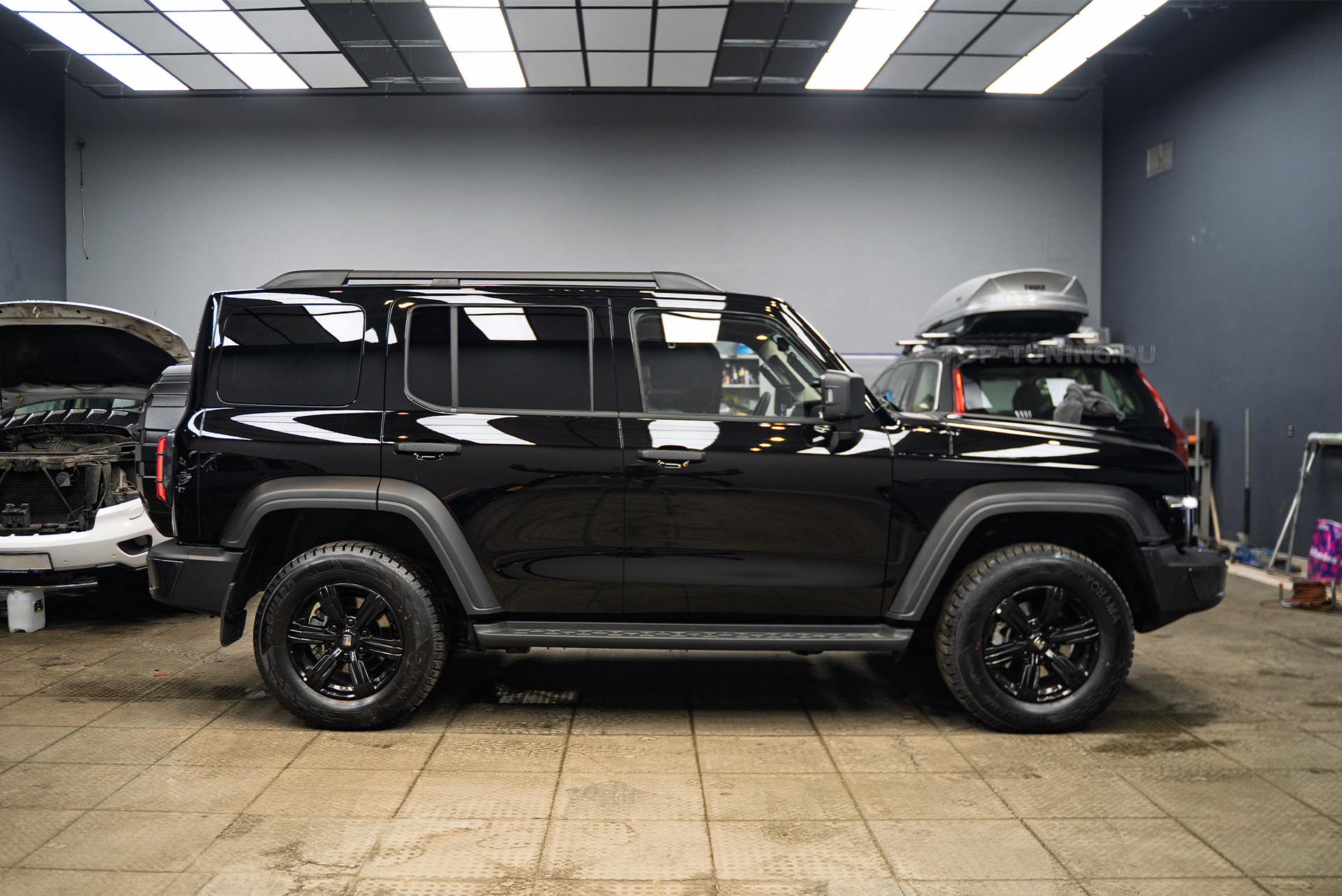 111151 Замена линз в оптике Tank 300 &ndash; яркий ближний и дальний свет с WideBeam MINI