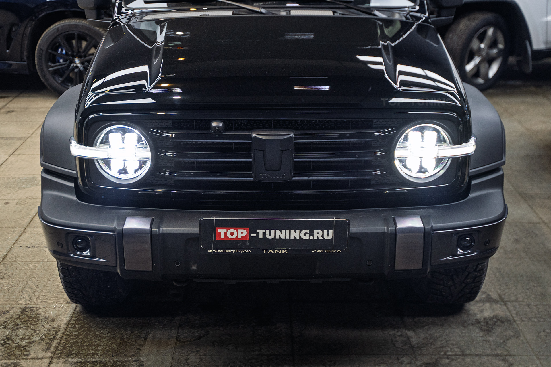 111151 Замена линз в оптике Tank 300 &ndash; яркий ближний и дальний свет с WideBeam MINI