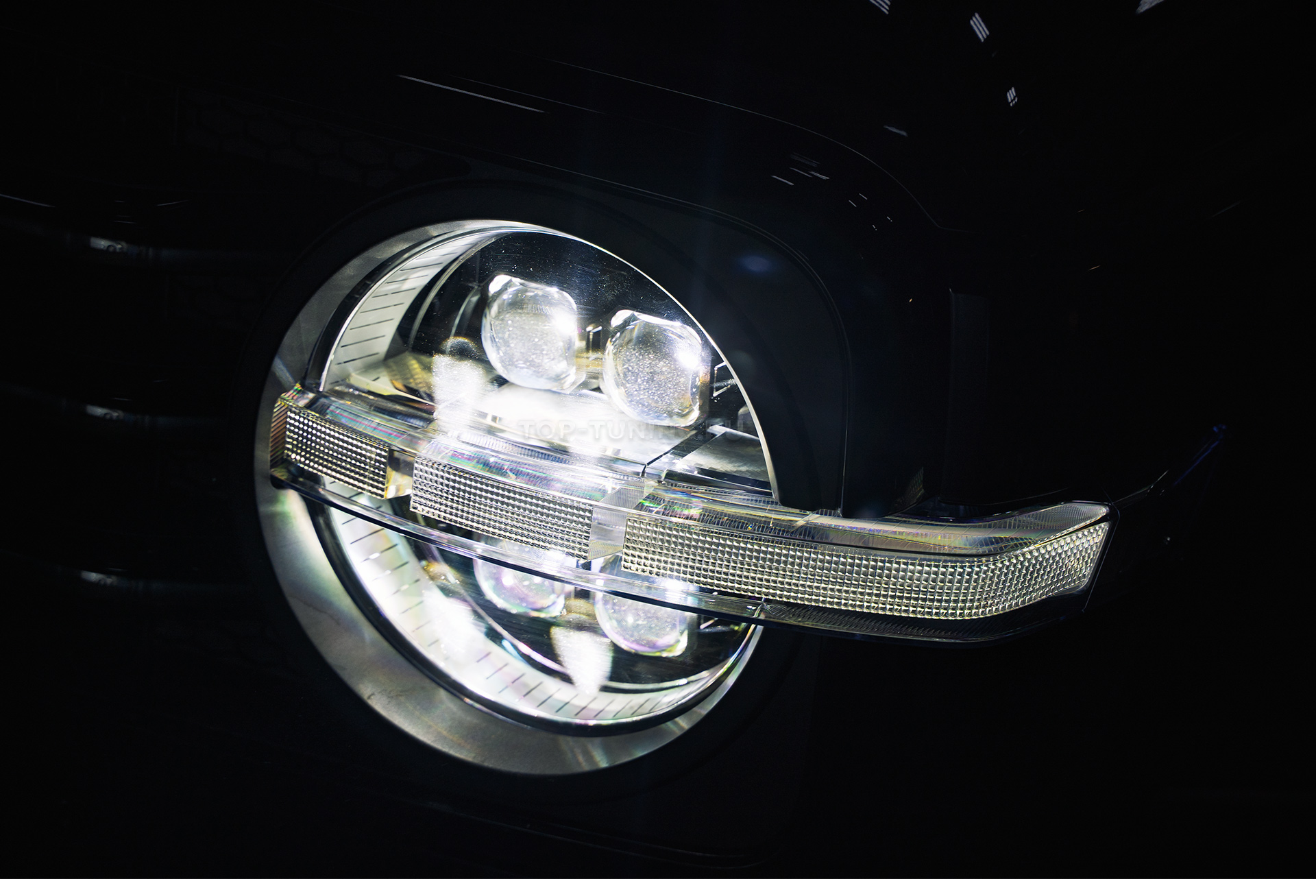 Замена линз в оптике Tank 300 &ndash; яркий ближний и дальний свет с WideBeam MINI