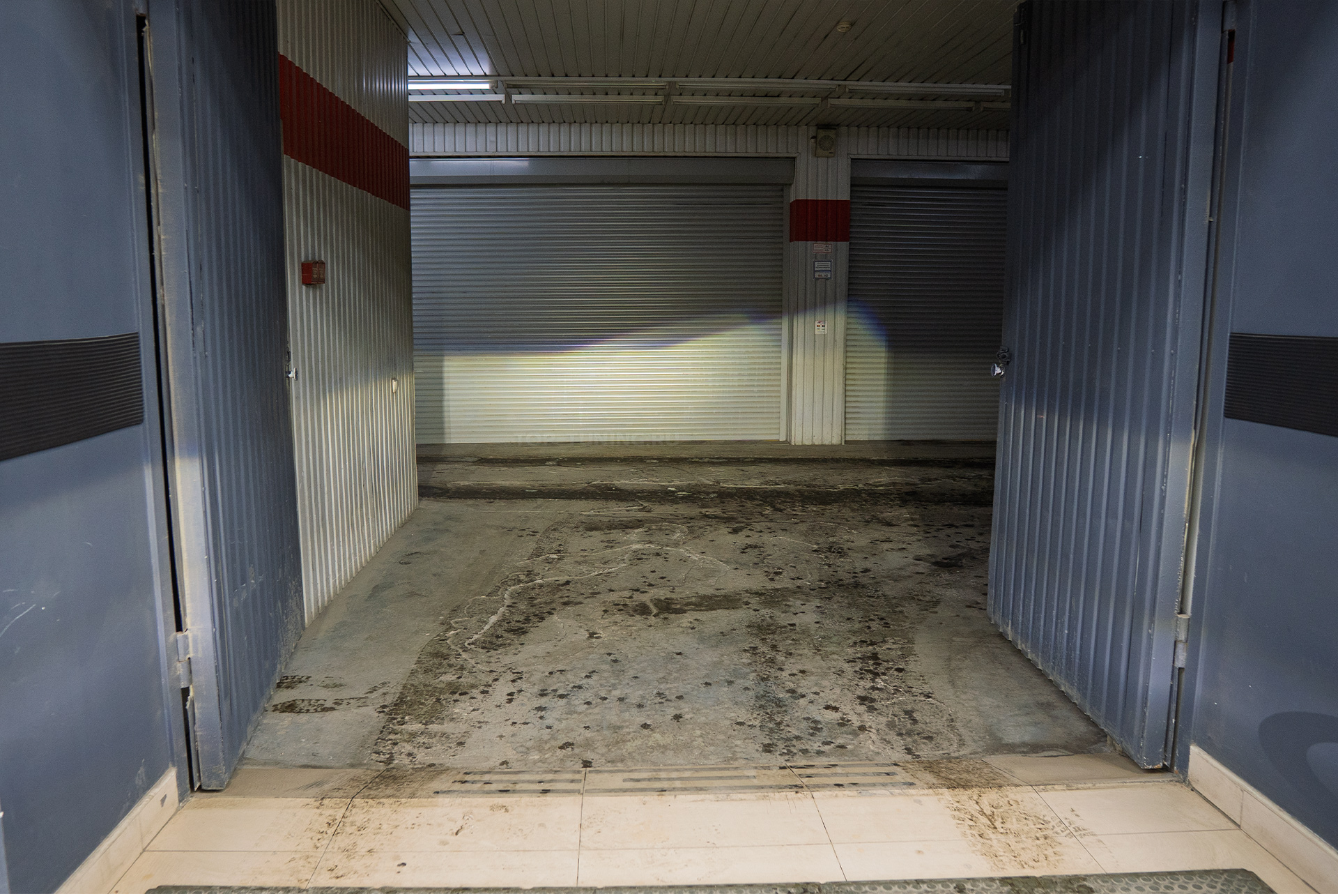 111151 Замена линз в оптике Tank 300 &ndash; яркий ближний и дальний свет с WideBeam MINI