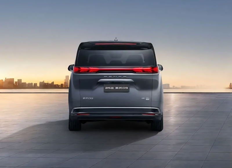 Компания BYD представила обновлённую модель электромобиля Denza?D9?EV