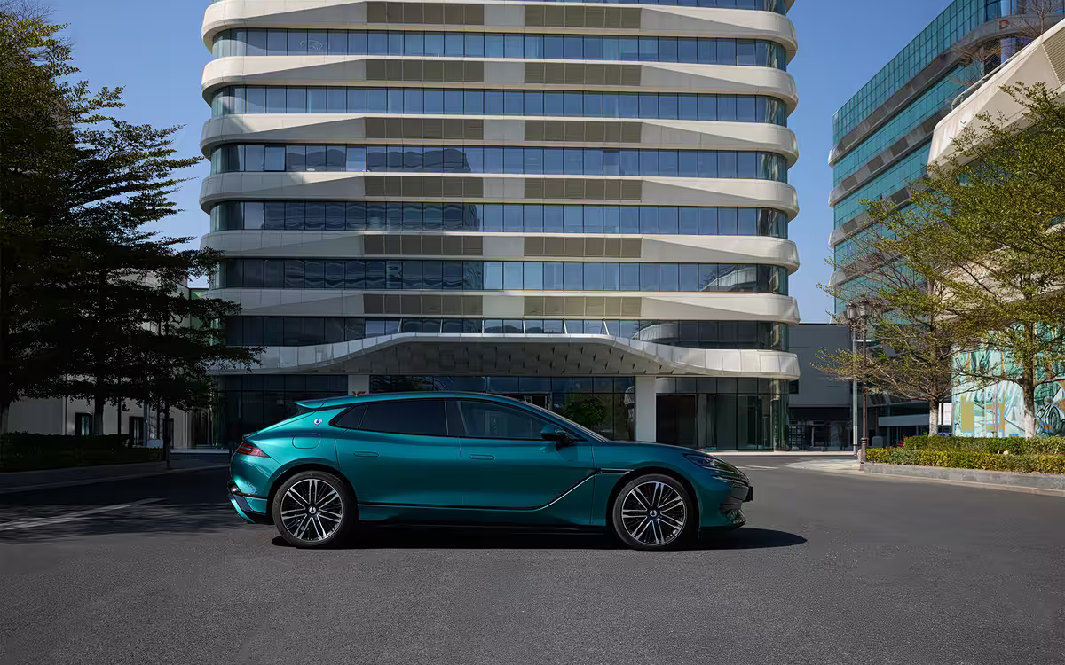 В нормативных документах Китая опубликованы сведения об обновлениях будущих моделей Denza?Z9 и Denza?Z9GT (производитель &mdash; BYD)