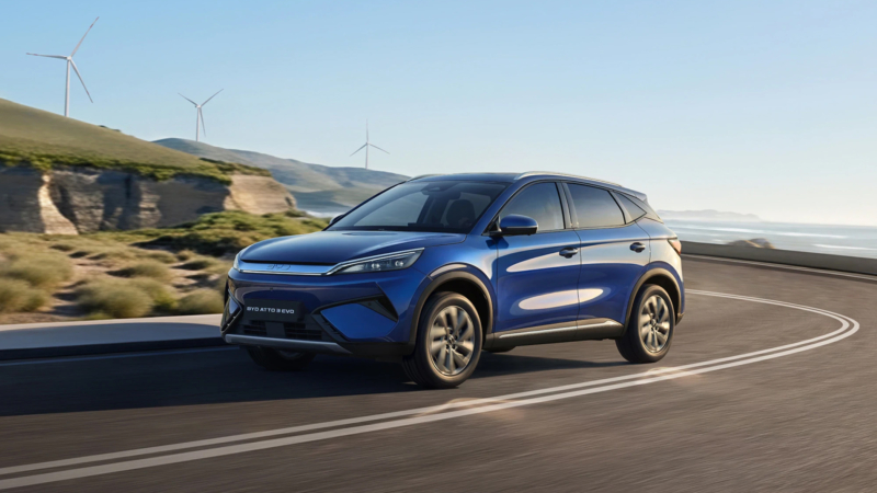 Atto 3 &mdash; один из первых электромобилей бренда BYD, вышедший на мировой рынок четыре года назад. В Китае модель известна как Yuan Plus. В октябре 2025 года в ходе процесса омологации было представлено новое поколение автомобиля, отличающееся повышенно