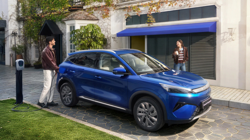 Модель выйдет на мировые рынки с рядом технологических улучшений: системой высокого напряжения (800 В), полным приводом (4WD) и ускоренной зарядкой, по информации автопроизводителя.