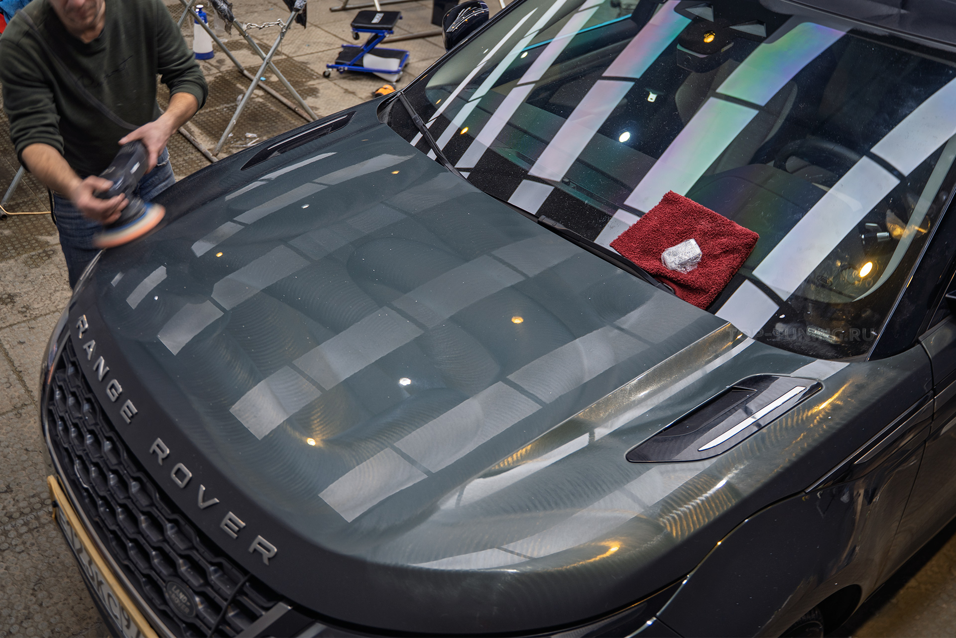 111200 Детейлинг кузова + химчистка салона Range Rover Evoque II