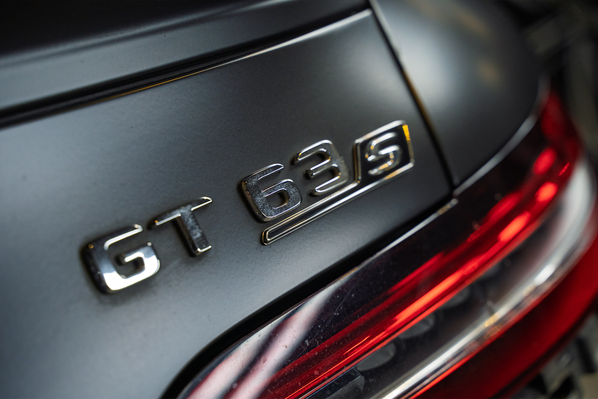 111202 Ремонт заднего фонаря Mercedes-Benz AMG GT рестайлинг &ndash; не работал стоп-сигнал