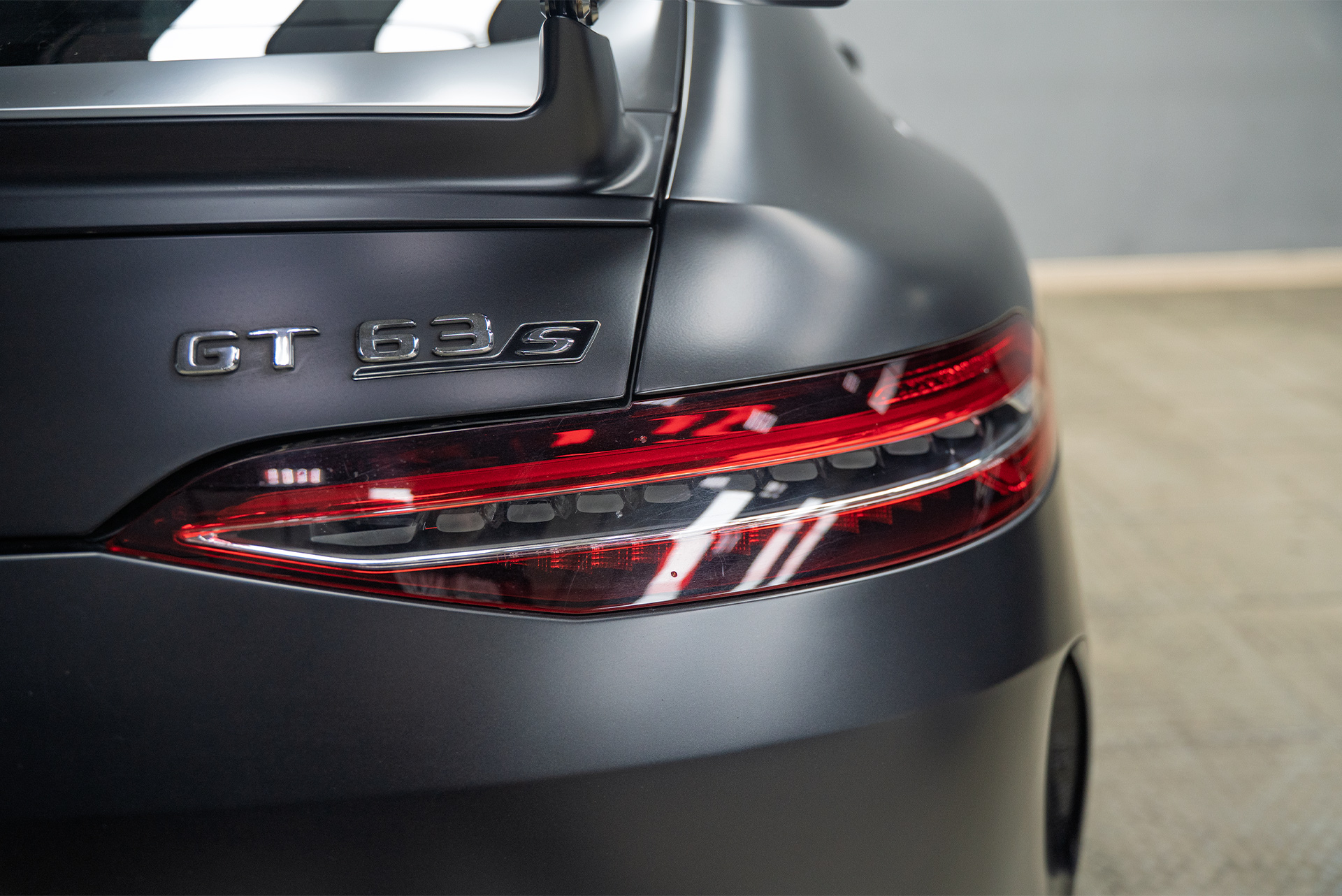 Ремонт заднего фонаря Mercedes-Benz AMG GT рестайлинг &ndash; не работал стоп-сигнал