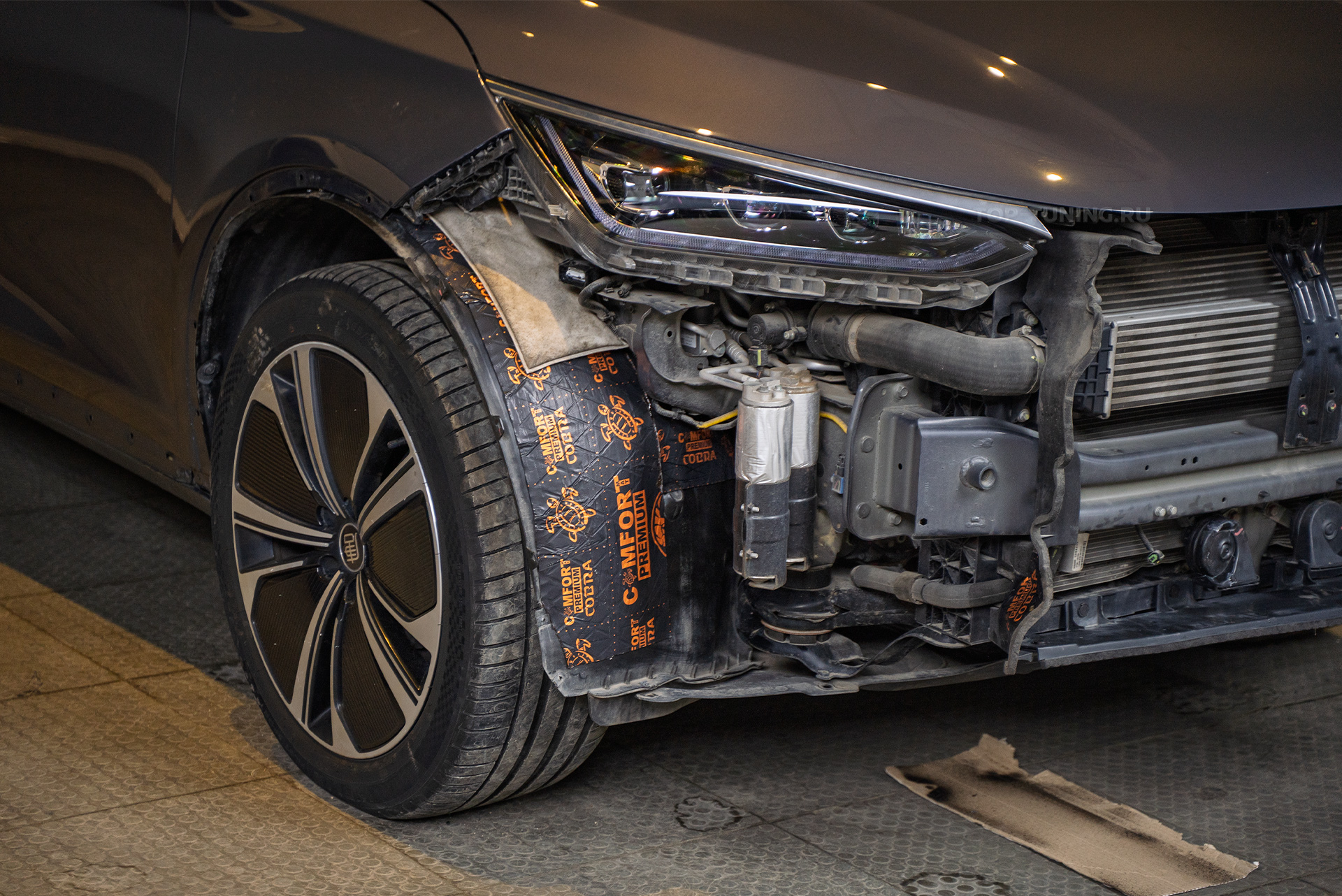 111204 Оклейка кузова сатиновой пленкой, шумоизоляция для нового BYD Tang