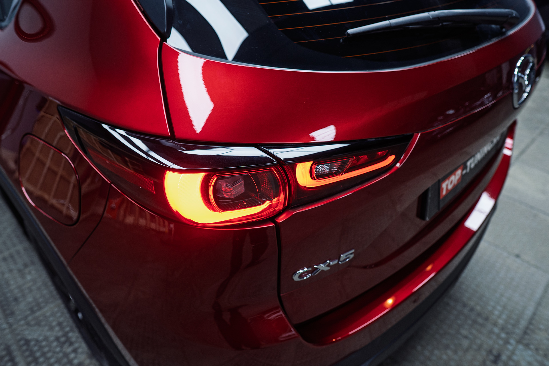 111205 Динамическая подсветка салона Mazda CX-5 II &ndash; установка и подключение